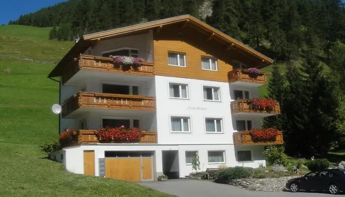 Chasa Mezpra/stephan Jenal Nr. 1 - Fuer 2-4 Personen Daire *