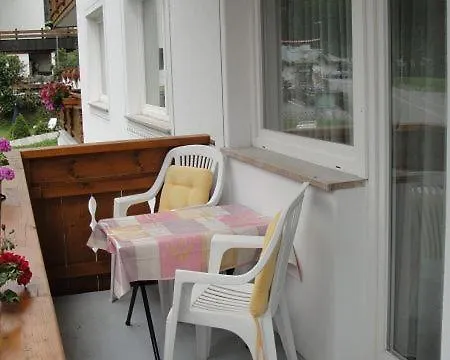 Chasa Mezpra/stephan Jenal Nr. 1 - Fuer 2-4 Personen Apartment