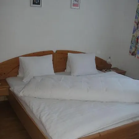 Chasa Mezpra/stephan Jenal Nr. 1 - Fuer 2-4 Personen